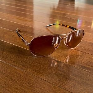 Oakley Aviator Style Sunglasses